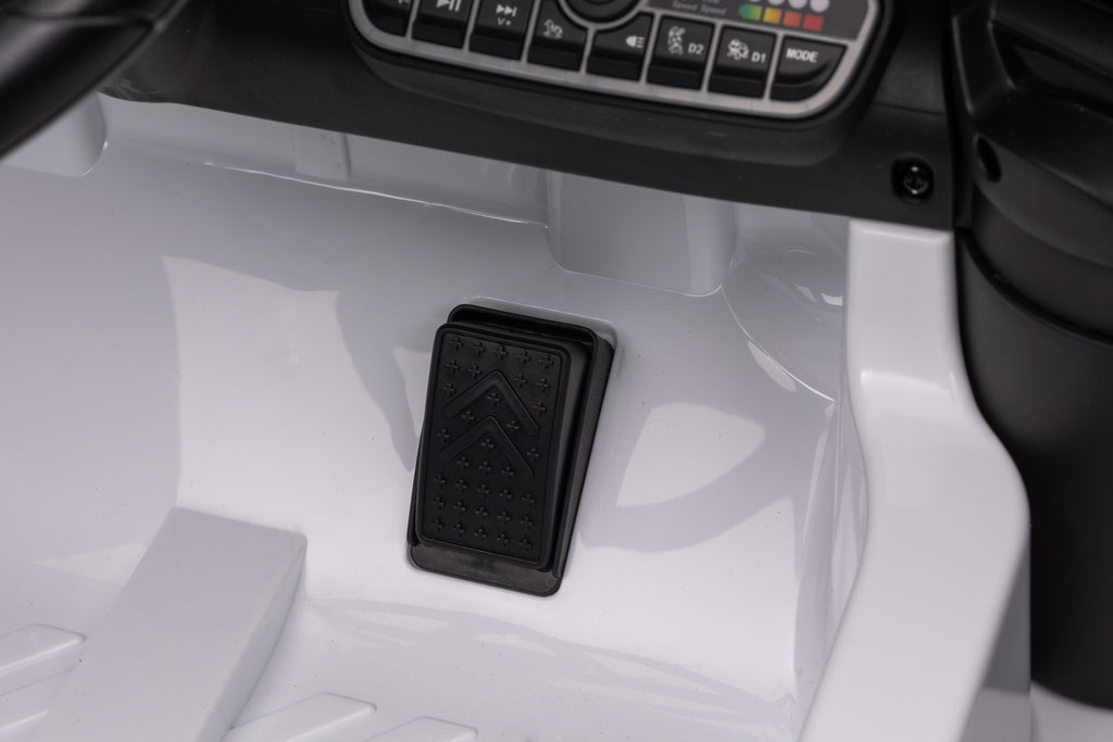 Mercedes Benz CLA45 Licensed Ride on Car with 2.4G Remote Control