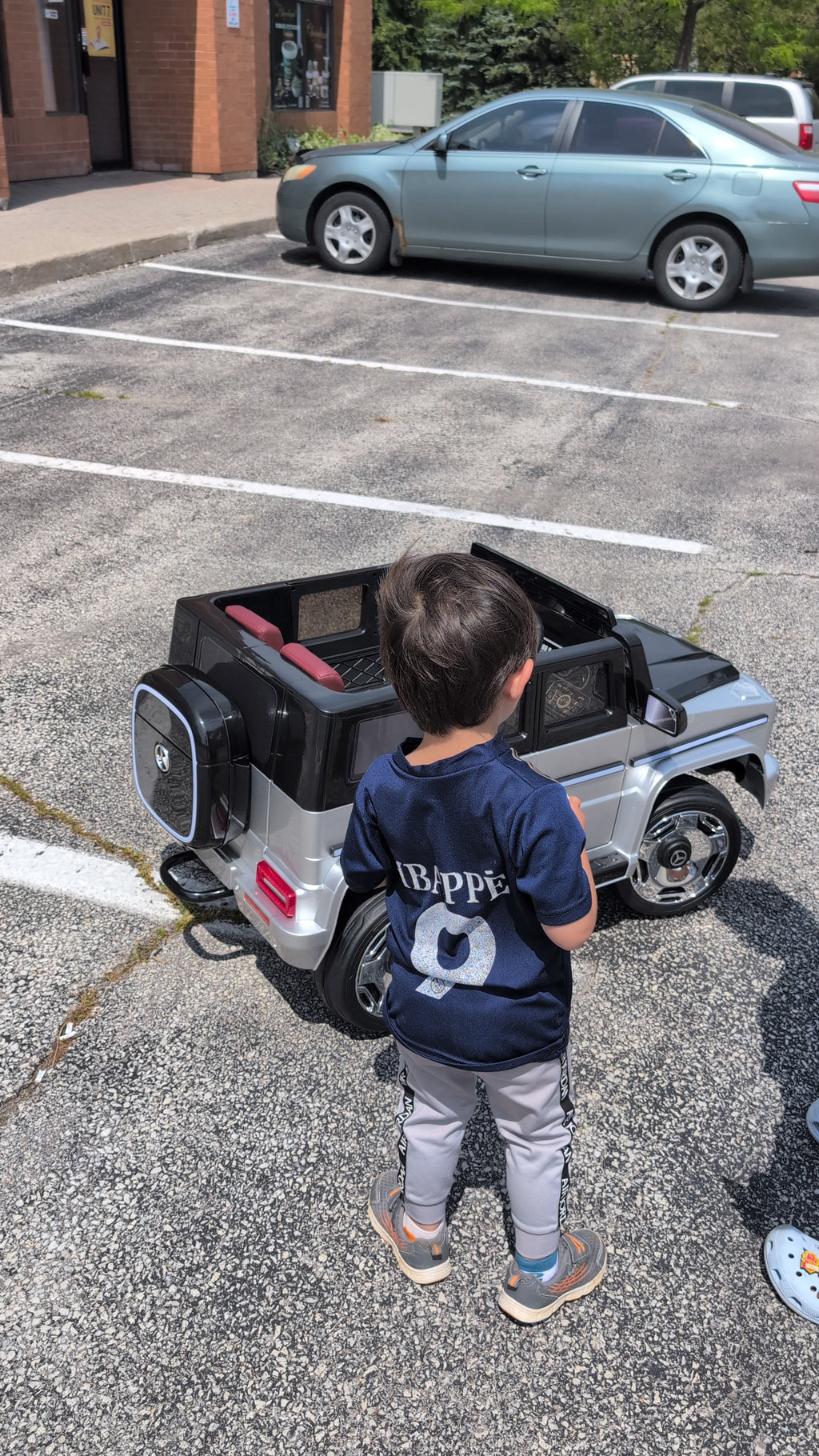 Best Buy Ride on Car UTV TRUCK four-wheel drive (550 motor × 4) Big Kids Birthday Gift Age 10 years